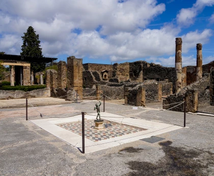 Front view of the house of the faun