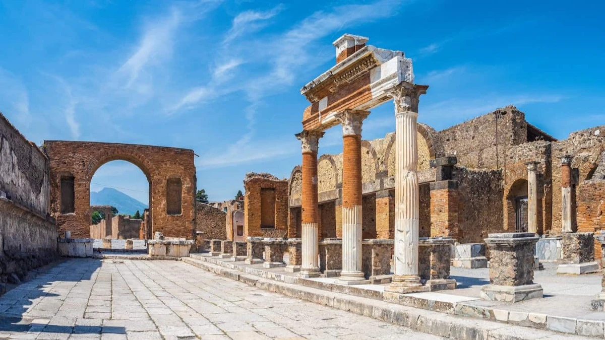 Pompeii ruins